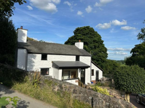 Maengwynedd, Llanrhaeadr Ym Mochnant